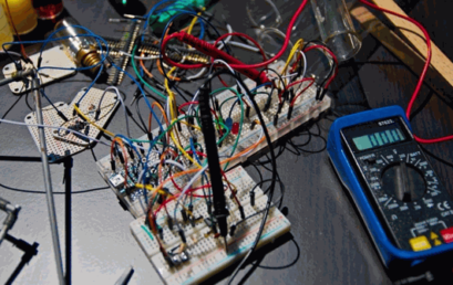 Mahasiswa Teknik Elektro Harus Pintar di Bidang Apa Saja?
